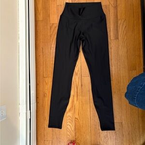 ALO Yoga Black Leggings